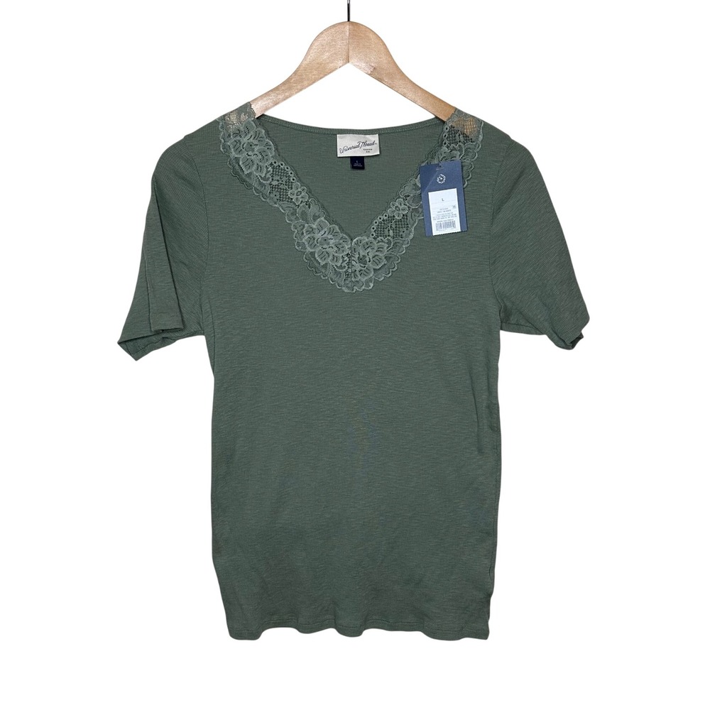 NWT Universal Thread Women's Lace V-neck Short Sleeve Shirt size Large Green